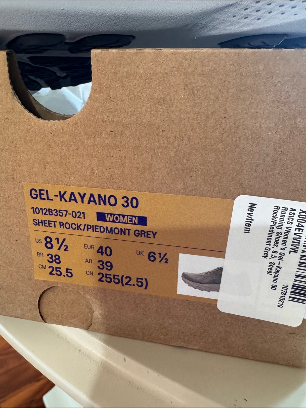 Asics Women’s GEL-Kayano 30 Sneakers in Piedmont Grey - Picture 4 of 6